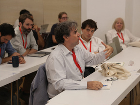 Session participants in disussion