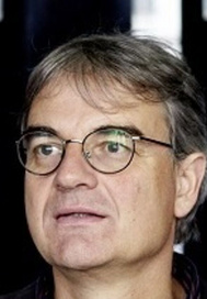Portrait photo of Ulrich Brand