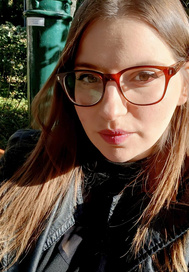 Portrait photo of Kristal Crupi