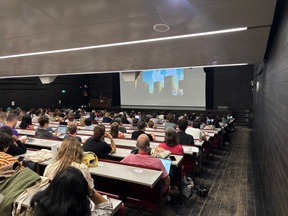 Photo of the audience during the Keynote speech at Audimax of the University of Vienna