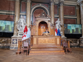 Vanesa Castán Broto in her keynote speech at Großer Festsaal