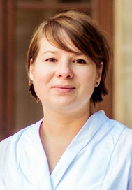 Portrait photo of Martina Schorn