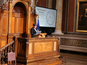 Vanesa Castán Broto during her keynote speech at Großer Festsaal