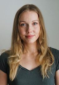 Portrait photo of Nora Eybl