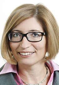 Portrait photo of Michaela Pfadenhauer
