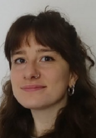 Portrait photo of Melissa Artuso
