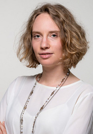 Portrait photo of Jana Brandl